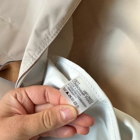 Longchamp Le Pliage Tote - Picture 14 of 14